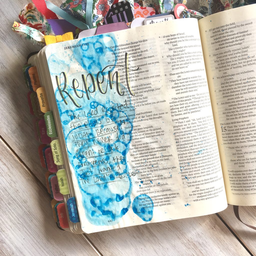 Learn three fun and unique techniques to try in your Bible journaling! Bubble painting, finger painting, and smoosh painting! Let's have a blast spending time in the word! 